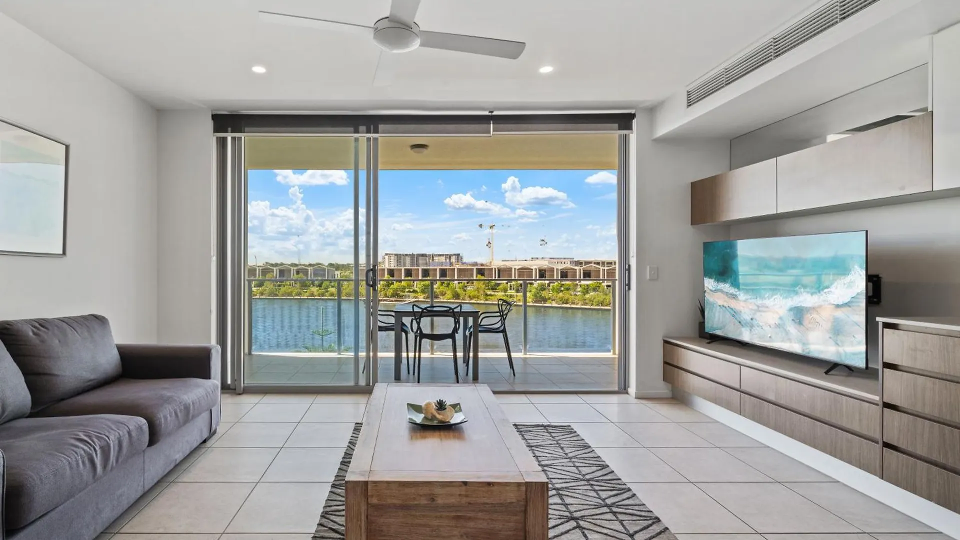 North Shore Oceanside Kawana Kawana Waters 4*,