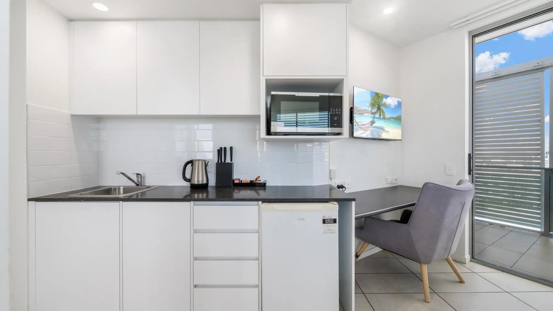 North Shore Oceanside Kawana Kawana Waters Hotel