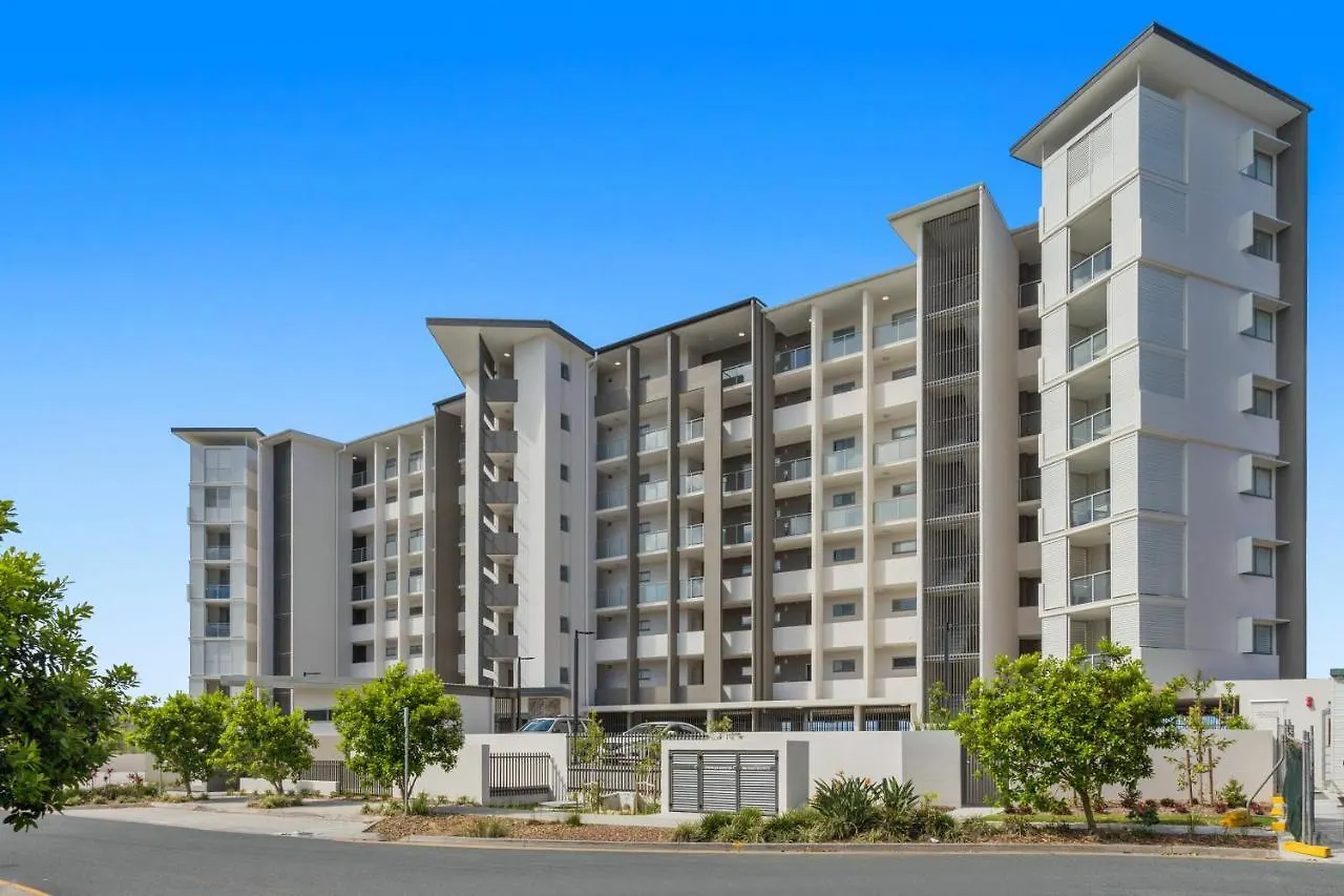 North Shore Oceanside Kawana Kawana Waters Hotel