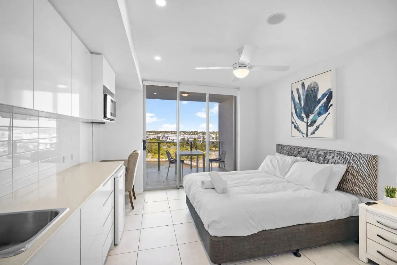 North Shore Oceanside Kawana Kawana Waters Hotel