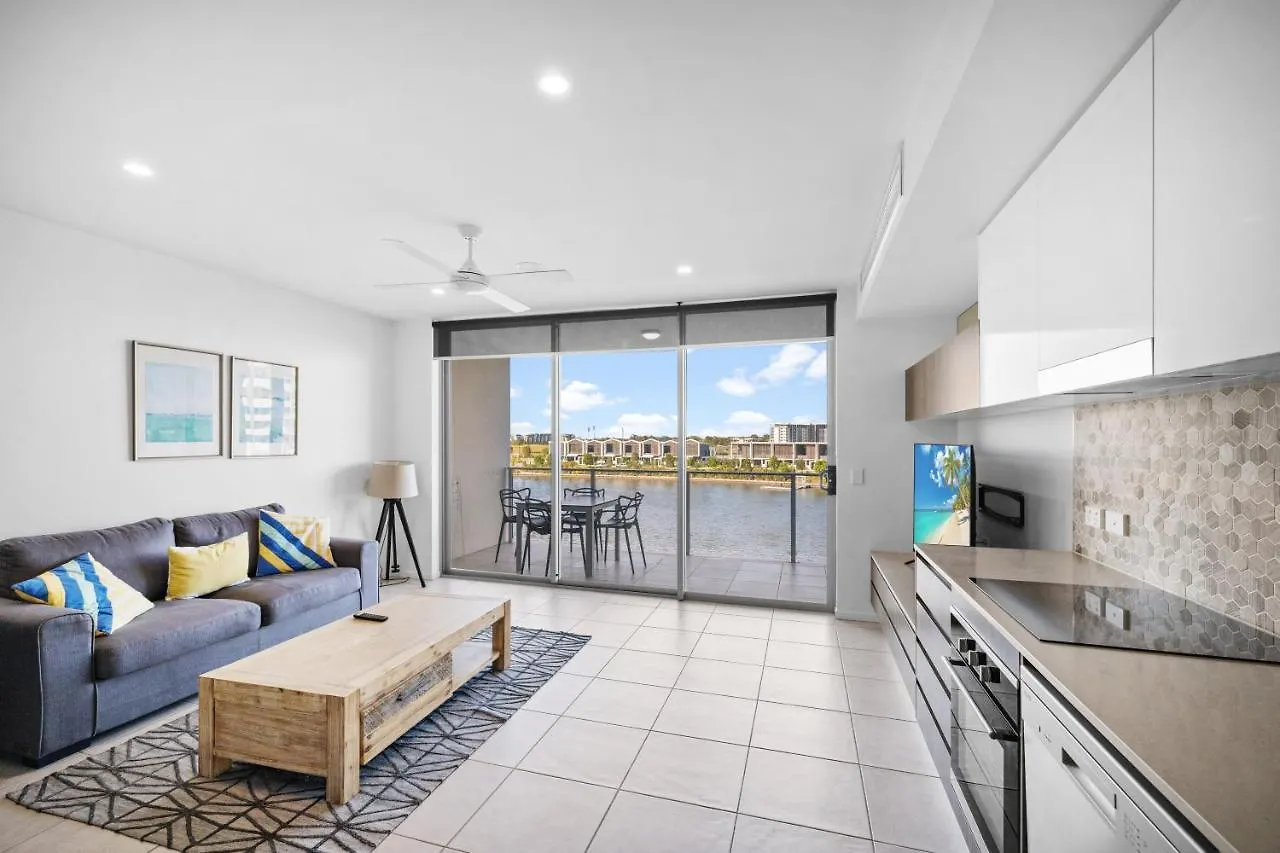 Hotel North Shore Oceanside Kawana Kawana Waters